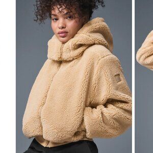 Alo Foxy Sherpa Jacket